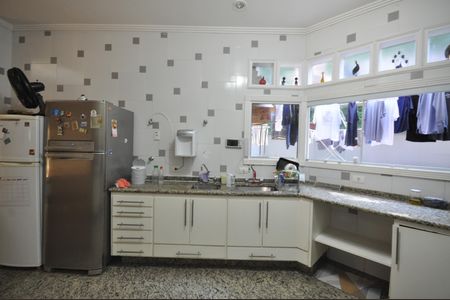 Casa à venda com 510m², 4 quartos e 6 vagasCozinha