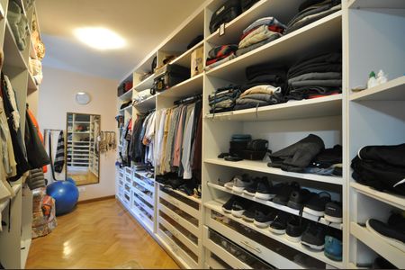 Casa à venda com 510m², 4 quartos e 6 vagasCloset