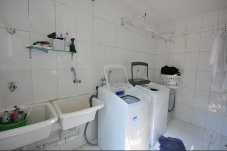 Área de Serviço de casa à venda com 4 quartos, 510m² em Sítio Barrocada, São Paulo
