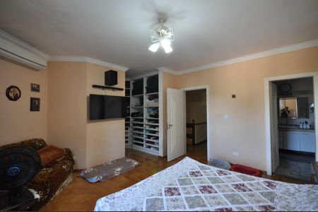 Casa à venda com 510m², 4 quartos e 6 vagasSuíte Master