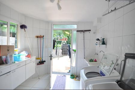 Casa à venda com 510m², 4 quartos e 6 vagasÁrea de Serviço