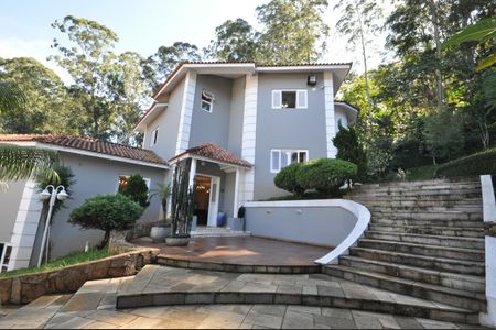 Casa à venda com 510m², 4 quartos e 6 vagasEntrada