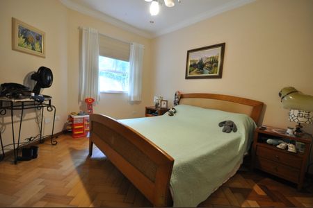 Casa à venda com 510m², 4 quartos e 6 vagasSuíte 2