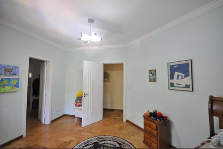 Casa à venda com 510m², 4 quartos e 6 vagasSuíte 3