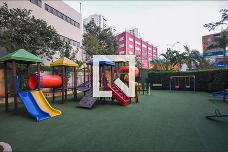 Apartamento para alugar com 79m², 2 quartos e 2 vagasÁrea comum - Playground