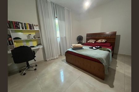 Casa à venda com 5 quartos, 2200m² em Condomínio Estância San Remo, Contagem