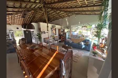 Casa à venda com 5 quartos, 2200m² em Condomínio Estância San Remo, Contagem