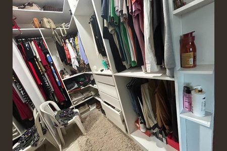 Casa à venda com 5 quartos, 2200m² em Condomínio Estância San Remo, Contagem