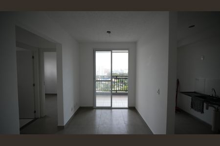 Sala de apartamento para alugar com 2 quartos, 49m² em Santa Maria, Santo André