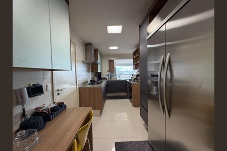 Apartamento à venda com 284m², 3 quartos e 4 vagas