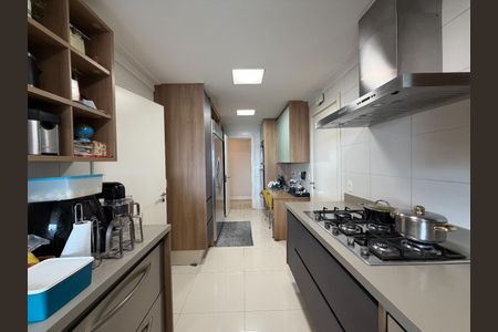 Apartamento à venda com 284m², 3 quartos e 4 vagas