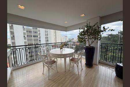 Apartamento à venda com 284m², 3 quartos e 4 vagas