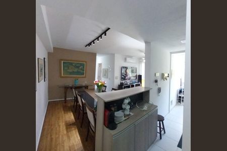 Apartamento à venda com 74m², 3 quartos e 2 vagas