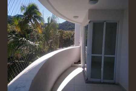 Apartamento à venda com 2 quartos, 71m² em Vargem Pequena, Rio de Janeiro