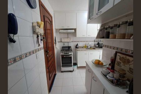 Apartamento à venda com 64m², 1 quarto e 1 vaga