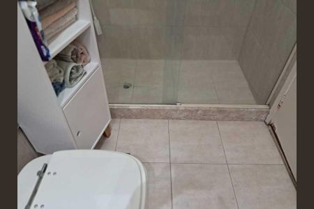Apartamento à venda com 64m², 1 quarto e 1 vaga