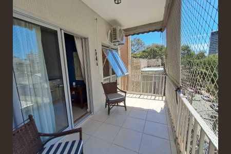 Apartamento à venda com 64m², 1 quarto e 1 vaga