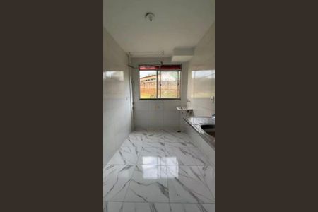Cozinha de apartamento à venda com 2 quartos, 50m² em Solar do Barreiro, Belo Horizonte