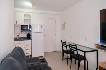 Apartamento para alugar com 26m², 1 quarto e sem vaga Apartamento para alugar com 26m², 1 quarto e sem vagaSala / Cozinha