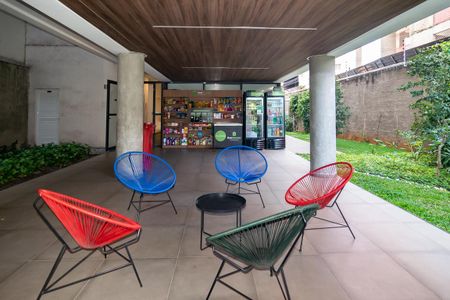 Apartamento para alugar com 26m², 1 quarto e sem vaga Apartamento para alugar com 26m², 1 quarto e sem vagaMini Mercado / Área de Convívio