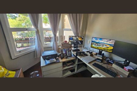 Casa à venda com 3 quartos, 257m² em Itacoatiara, Niterói