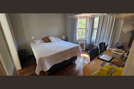 Casa à venda com 257m², 3 quartos e 4 vagas