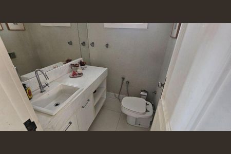 Casa à venda com 257m², 3 quartos e 4 vagas