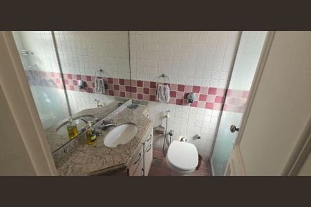 Casa à venda com 257m², 3 quartos e 4 vagas