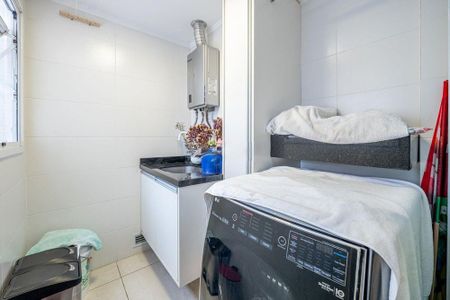 Área de serviço de apartamento para alugar com 2 quartos, 59m² em Menino Deus, Porto Alegre