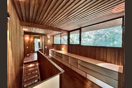 Corredor de casa de condomínio para alugar com 4 quartos, 260m² em Chácara do Refúgio, Cotia