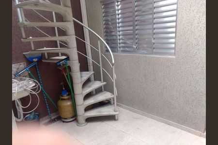 Casa à venda com 74m², 2 quartos e 1 vagaÁrea externa