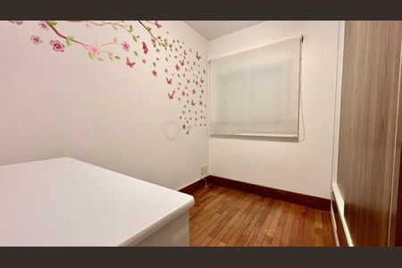 Apartamento à venda com 130m², 4 quartos e 2 vagas