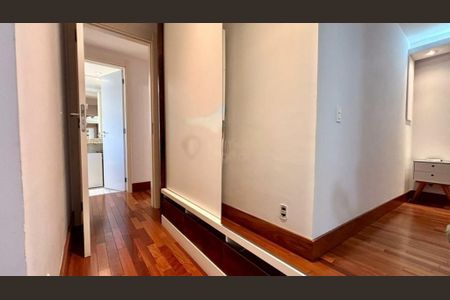 Apartamento à venda com 130m², 4 quartos e 2 vagas