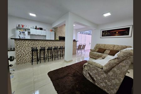 Casa à venda com 4 quartos, 261m² em Residencial Tres (Alphaville), Santana de Parnaíba