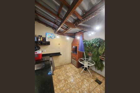 Casa à venda com 80m², 2 quartos e 2 vagas