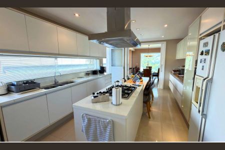 Casa à venda com 400m², 3 quartos e 4 vagas