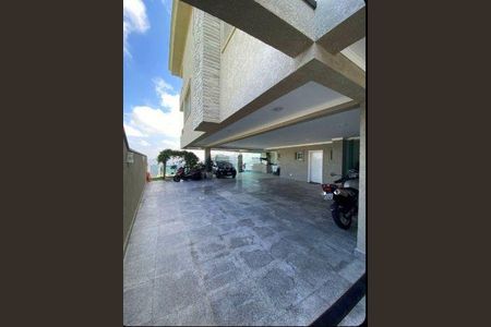 Casa à venda com 950m², 4 quartos e 6 vagas