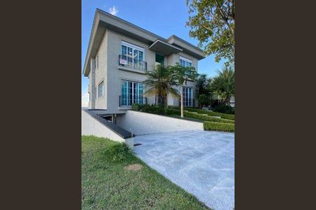 Casa à venda com 950m², 4 quartos e 6 vagas