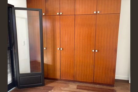 Casa à venda com 5 quartos, 262m² em Alphaville, Santana de Parnaíba