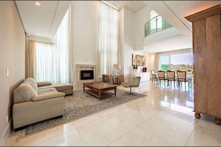 Casa à venda com 4 quartos, 560m² em Colinas da Anhanguera, Santana de Parnaíba