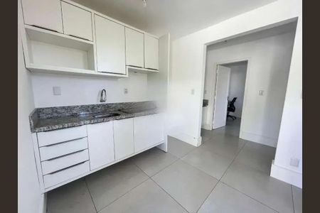 Cozinha de casa para alugar com 3 quartos, 89m² em Jurerê, Florianópolis