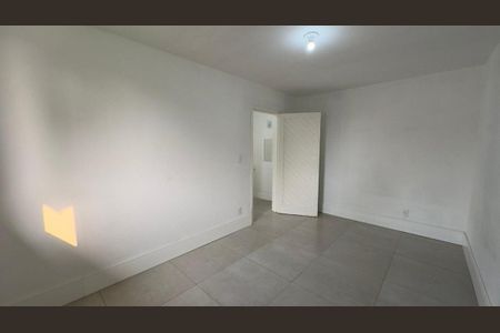 Quarto de casa para alugar com 3 quartos, 89m² em Jurerê, Florianópolis