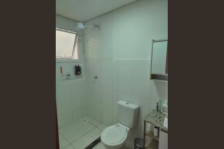 Banheiro de apartamento à venda com 2 quartos, 55m² em Santo Afonso, Novo Hamburgo