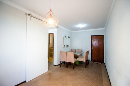 Sala de apartamento para alugar com 3 quartos, 58m² em Jardim Clarice I, Votorantim