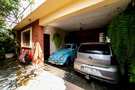 Casa para alugar com 240m², 3 quartos e 4 vagas Casa para alugar com 240m², 3 quartos e 4 vagasGaragem
