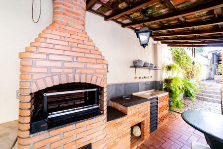 Casa para alugar com 240m², 3 quartos e 4 vagas Casa para alugar com 240m², 3 quartos e 4 vagasChurrasqueira