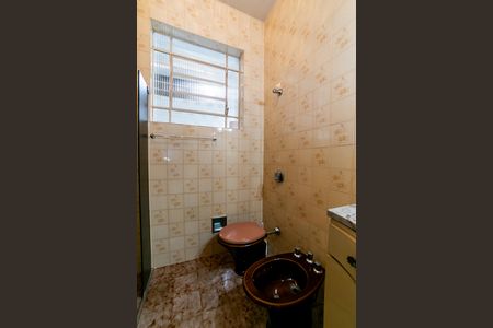 Casa para alugar com 240m², 3 quartos e 4 vagas Casa para alugar com 240m², 3 quartos e 4 vagasBanheiro Social