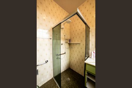 Casa para alugar com 240m², 3 quartos e 4 vagas Casa para alugar com 240m², 3 quartos e 4 vagasBanheiro da Suíte