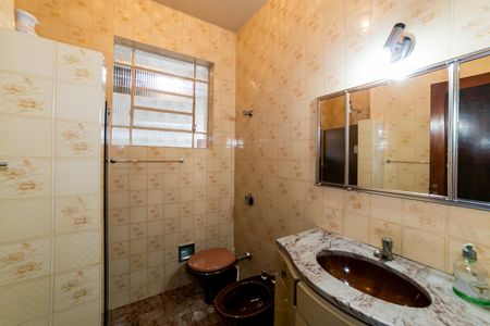Casa para alugar com 240m², 3 quartos e 4 vagas Casa para alugar com 240m², 3 quartos e 4 vagasBanheiro Social
