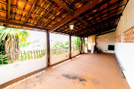 Casa para alugar com 240m², 3 quartos e 4 vagas Casa para alugar com 240m², 3 quartos e 4 vagasÁrea externa